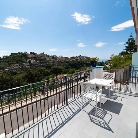 Guest house In The Amalfi Coast - With Terrace Near Amalfi - Breathtaking View Of Ravello