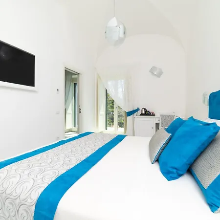 In The Amalfi Coast - With Terrace Near Amalfi - Breathtaking View Of Ravello Guest house